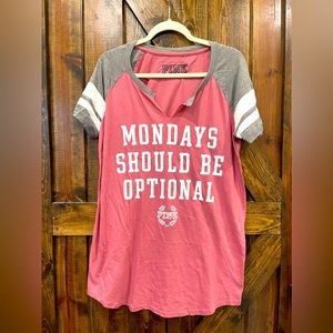 NWOT - Victoria’s Secret PINK tee - large